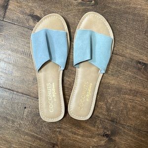COCONUTS BY MATISSE - “CABANA SLIDE SANDAL” - LIGHT GREY SUADE - SIZE 9 - NWOT